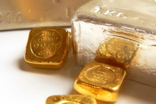 hohttps://goldofu.comshould you buy gold in a recession?